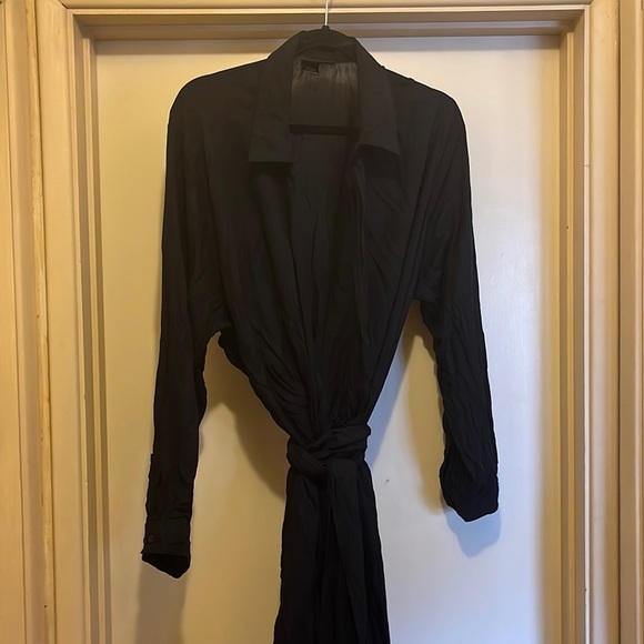 Ashley Stewart Jackets & Blazers - Ashley Stewart size 24 black 100%Viscose slit sides long sleeve wrap. NWOT